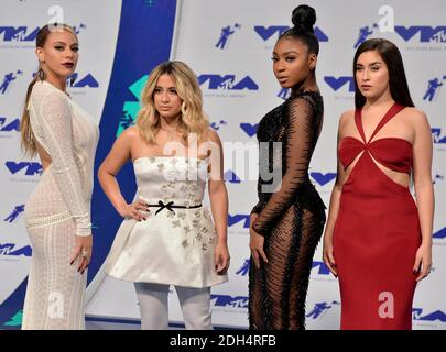 Dinah Jane, Ally Brooke, Normani Kordei et Lauren Jauregui de Fifth Harmony assistent aux MTV Video Music Awards 2017 au Forum le 27 août 2017 à Los Angeles, CA, Etats-Unis. Photo de Lionel Hahn/ABACAPRESS.COM Banque D'Images