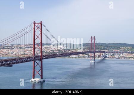 Pont Tage River mit 25 de Abril, Lissabon Banque D'Images