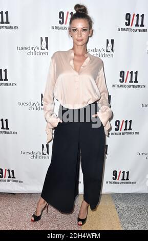 Olga Fonda participe à la première du « 9/11 » d'Atlas distribution Company au Linwood Dunn Theatre le 29 août 2017 à Los Angeles, Californie, États-Unis. Photo de Lionel Hahn/ABACAPRESS.COM Banque D'Images