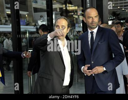 Le Premier ministre français Edouard Philippe prononce un discours à côté du fondateur du fournisseur français d'Internet haut débit Iliad, Xavier Niel, lors d'une visite à l'incubateur de démarrage Station F à Paris le 31 août 2107. Photo d'Alain Apaydin/ABACAPRESS.COM Banque D'Images