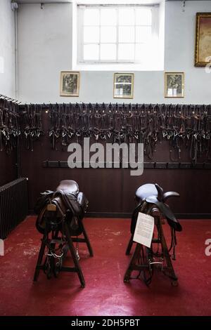 Sellerie près de l'enceinte de cheval - Illustration de l'Ecole militaire dans le cadre des Journées européennes du Patrimoine à Paris, France, le 16 septembre 2017. Photo de David Boyer/ABACAPRESS.COM Banque D'Images