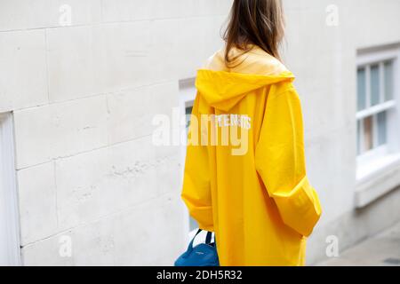 Street style, en arrivant au spectacle Simone Rocha Printemps-été 2018 qui s'est tenu au Middle Temple, à Londres, Royaume-Uni, le 16 septembre 2017. Photo de Marie-Paola Bertrand-Hillion/ABACAPRESS.COM Banque D'Images