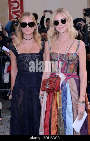 Valentina Ferragni et blogueur, Chiara Ferragni, qui arrive au salon de la mode Dior dans le cadre de la semaine de la mode de Paris Printemps été 2018 qui s'est tenue au Musée Rodin à Paris, France, le 26 septembre 2017. Photo d'Aurore Marechal/ABACAPRESS.COM Banque D'Images