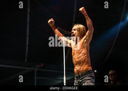 Iggy Pop du chanteur américain lors de son concert lors du festival de musique 'les Deferlantes Sud de France'. A Argeles sur mer, près de Perpignan, France, le 10 juillet 2017. Photo ABACAPRESS.COM Banque D'Images