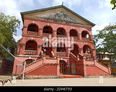 Le modèle de gouvernement Boys Higher Secondary School Trivandrum , le bâtiment principal de l'école, un exemple de l'architecture européenne, a été construit en 1910. Banque D'Images