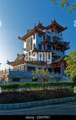 architecture chinoise ciel bleu clair toit de jour et avant-toits Banque D'Images