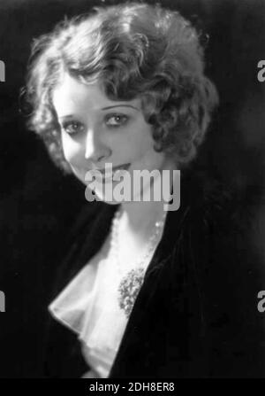 ANNETTE HANSHAW (1901-1985) chanteuse de jazz américaine dans les années 1930 Banque D'Images