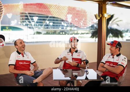 Abu Dhabi, Émirats arabes Unis. 10 décembre 2020. KUBICA Robert (Pol), pilote de réserve d'Alfa Romeo Racing ORLEN, GIOVINAZZI Antonio (ita), Alfa Romeo Racing ORLEN C39, RAIKKONEN Kimi (fin), Alfa Romeo Racing ORLEN C39, portrait pendant le Grand Prix 2020 de Formule 1 Etihad Airways Abu Dhabi, du 11 au 13 décembre sur le circuit Yas Marina, 2020 À Abu Dhabi - photo Florent Gooden/DPPI/LM crédit: Gruppo Editoriale LiveMedia/Alay Live News Banque D'Images