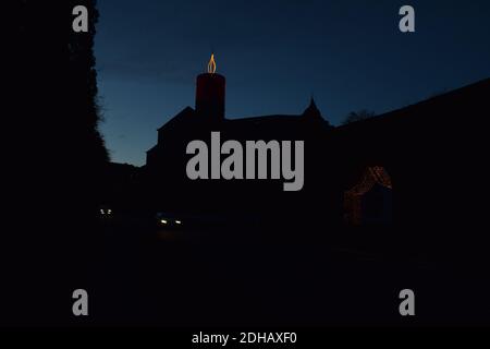 Genovevaburg illuminé pour Noël Banque D'Images