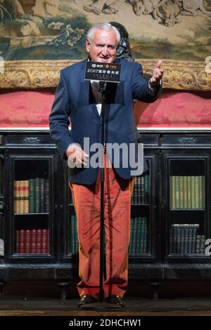 Jean-Pierre Raffarin au Select Fashion Awards au Musée Jacquemart-Andre au printemps/été 2018 collection prêt-à-porter à Paris, France, octobre 01 2017. Photo de Nasser Berzane/ABACAPRESS.COM Banque D'Images