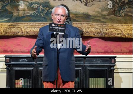 Jean-Pierre Raffarin au Select Fashion Awards au Musée Jacquemart-Andre au printemps/été 2018 collection prêt-à-porter à Paris, France, octobre 01 2017. Photo de Nasser Berzane/ABACAPRESS.COM Banque D'Images