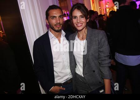 Louise Monot et son compagnon Samir Boitard lors de la soirée présentation de la collaboration artistique de Thomas Lelu pour Tara Jarmon a Paris, France, le 03 octobre 2017. Photo de Jerome Domine/ABACAPRESS.COM Banque D'Images