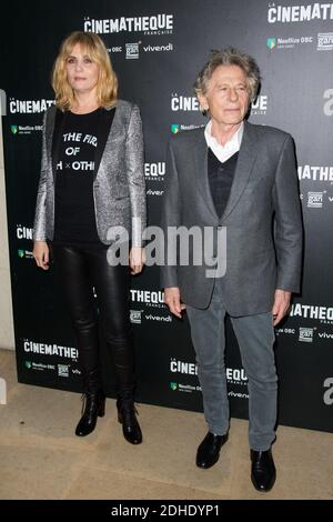 Emmanuelle Seigner et Roman Polanski arrivent à une séance photo du film de Polanski « basé sur une histoire vraie » à la Cinémathèque française en vue d'une rétrospective des œuvres du réalisateur Roman Polanski malgré l'opposition des groupes féministes le 30 octobre 2017 à Paris, en France. Photo de Nasser Berzane/ABACAPRESS.COM Banque D'Images