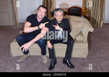 Arnaud Ducret et Go Nagai assistant à la première Mazinger Z au Westin Hote à Paris, France, le 30 octobre 2017. Photo d'Aurore Marechal/ABACAPRESS.COM Banque D'Images