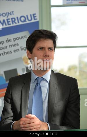 Julien Denormandie, ministre adjoint de la cohésion territoriale lors de sa visite à la Rochelle, Charente-Maritime, France, le 31 octobre 2017. Photo par Arnault Serriere/ABACAPRESS.COM Banque D'Images