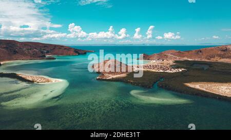 Vue aérienne de la plage tropicale au Mexique Balandra Drone Banque D'Images