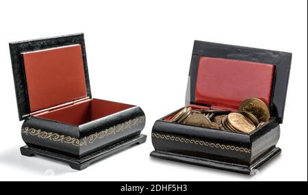 Ancienne boîte avec pièces Banque D'Images