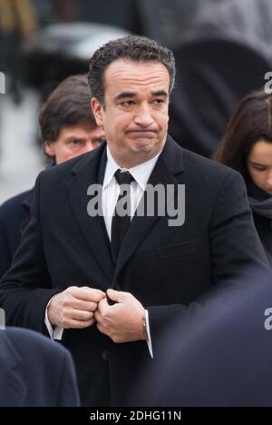 Olivier Sarkozy assister aux funérailles d'Andrée Sarkozy aka Dadue, mère de l'ancien président français Nicolas Sarkozy, à l'église Saint-Jean-Baptiste de Neuilly-sur-Seine, France, le 18 décembre 2017. Photo par ABACAPRESS.COM Banque D'Images