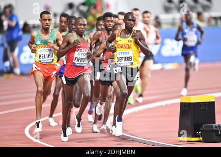 Joshua Cheptegei (UGA, Or) Rodgers Kwemoi (KEN), Rhonex Kipruto (KEN, Bronze). Finale hommes 10000 mètres. Championnats du monde d'athlétisme de l'IAAF, Doha 2019 Banque D'Images