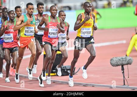 Joshua Cheptegei (UGA, Or) Rodgers Kwemoi (KEN), Rhonex Kipruto (KEN, Bronze). Finale hommes 10000 mètres. Championnats du monde d'athlétisme de l'IAAF, Doha 2019 Banque D'Images