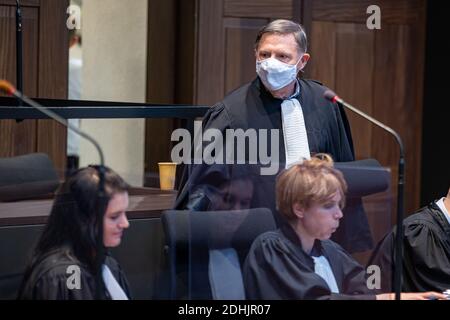 L'avocat Jef Vermassen photographié pendant le premier jour de la essai de taille d'Ann Vandekerckhove (46) pour un infanticide avant La Cour des Asstailles de l'Ouest Banque D'Images