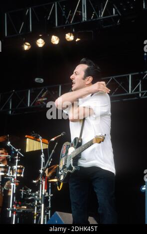 Joe Strummer et The Mescaleros, Glastonbury Festival1999, Somerset, Angleterre, Royaume-Uni. Banque D'Images