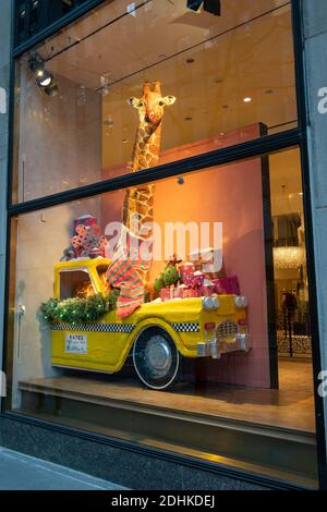 Vitrine d'Anthropologie à l'heure de Noël, New York City, États-Unis Banque D'Images