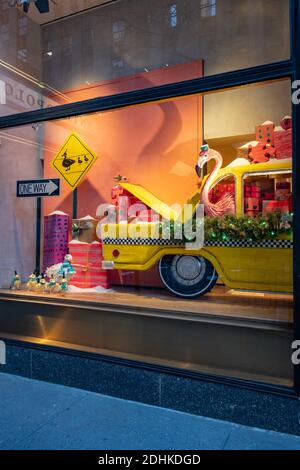 Vitrine d'Anthropologie à l'heure de Noël, New York City, États-Unis Banque D'Images