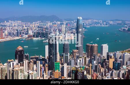Incroyable horizon de la ville de Hong Kong depuis Victoria Peak au lever du soleil, Chine Banque D'Images