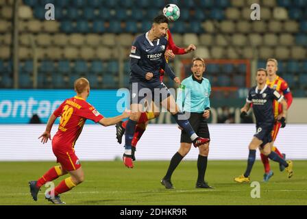 Ville de Bochum, Allemagne. 11 décembre 2020. Firo: 11.12.2020, Fuvuball, 2ème Bundesliga, saison 2020/2021, VfL Bochum - SC Paderborn 07 duels, Robert Zulj | usage dans le monde crédit: dpa/Alay Live News Banque D'Images