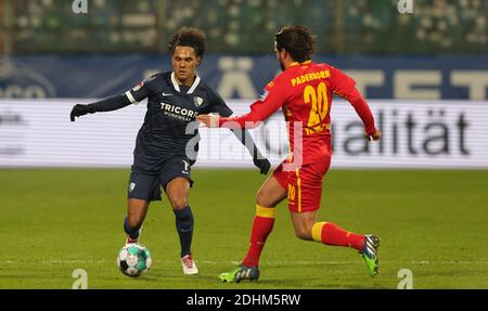 Ville de Bochum, Allemagne. 11 décembre 2020. Firo: 11.12.2020, football, 2ème Bundesliga, saison 2020/2021, VfL Bochum - SC Paderborn 07 duels, Herbert Bockhorn, versus, Marco Terrazzino | usage dans le monde crédit: dpa/Alay Live News Banque D'Images