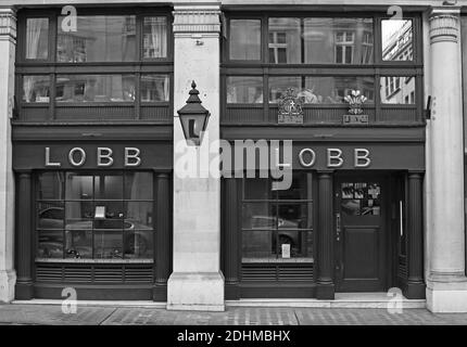 John Lobb shop de l'extérieur / fabricants de chaussures et bottes sur mesure / la société a été créée en 1849 par John Lobb.St James , Londres , Royaume-Uni. Banque D'Images