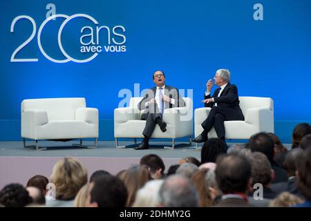 Le président français François Hollande et le président-directeur général de la Caisse des dépôts Pierre-René Lemas lors d'une cérémonie de lancement officiel de l'année du bicentenaire du Groupe Caisse des dépôts (Fonds France des dépôts et des lots), au Grand Palais à Paris, le 12 janvier 2016. Photo de Laurent Chamussy/Pool/ABACAPRESS.COM Banque D'Images