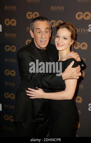 Thierry Ardisson et son épouse Audrey Crespo-Mara assistent aux GQ Men of the Year 2015 Awards qui se tiennent à l'hôtel Shangri-la à Paris, en France, le 20 janvier 2016. Photo de Jerome Domine/ABACAPRESS.COM Banque D'Images