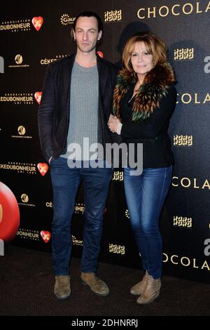 Clementine Celarie et son compagnon assistent à l'avant-première du film 'chocolat' avec l'association Cekedubonheur au Gaumont Marignan a Paris, France, le 01 Fevrier 2016. Photo d'Aurore Marechal/ABACAPRESS.COM Banque D'Images