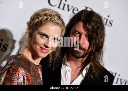 Dave Grohl assiste au Gala pré-GRAMMY 2016 et au Salute to Industry Icons en l'honneur d'Irving Azoff à l'hôtel Beverly Hilton à Beverly Hills, Los Angeles, CA, Etats-Unis le 14 février 2016. Photo de Lionel Hahn/ABACAPRESS.COM Banque D'Images