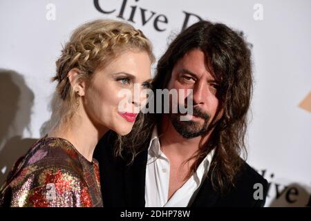 Dave Grohl assiste au Gala pré-GRAMMY 2016 et au Salute to Industry Icons en l'honneur d'Irving Azoff à l'hôtel Beverly Hilton à Beverly Hills, Los Angeles, CA, Etats-Unis le 14 février 2016. Photo de Lionel Hahn/ABACAPRESS.COM Banque D'Images