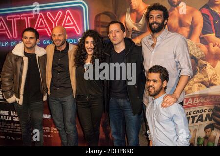 Malik Bentalha, Franck Gastambide, Sabrina Ouazani, Gad Elmaleh, Ramzy Bedia et Anouar Toubali assistent à la première de Pattaya au Cinéma Gaumont Opera de Paris, France, le 15 février 2016. Photo de Maxime Reynaud/APS-Medias/ABACAPRESS.COM Banque D'Images