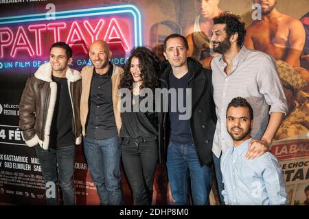 Malik Bentalha, Franck Gastambide, Sabrina Ouazani, Gad Elmaleh, Ramzy Bedia et Anouar Toubali assistent à la première de Pattaya au Cinéma Gaumont Opera de Paris, France, le 15 février 2016. Photo de Maxime Reynaud/APS-Medias/ABACAPRESS.COM Banque D'Images