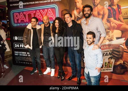 Malik Bentalha, Franck Gastambide, Sabrina Ouazani, Gad Elmaleh, Ramzy Bedia et Anouar Toubali assistent à la première de Pattaya au Cinéma Gaumont Opera de Paris, France, le 15 février 2016. Photo de Maxime Reynaud/APS-Medias/ABACAPRESS.COM Banque D'Images