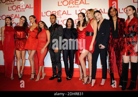 Bianca Balti, Isabeli Fontana, Irina Shayk, Eva Langoria, Lewis Hamilton, Leila Bekhti, Natasha Poly, Xiao Wen Juassistant à la fête de l'obsession rouge pour célébrer le partenariat de l'Oréal Paris avec la semaine de la mode de Paris le 8 mars 2016 à Paris, France. Photo d'Alban Wyters/ABACAPRESS.COM Banque D'Images