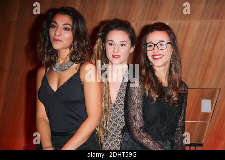 LE GROUPE L.E.J (LEJ) LUCIE, ELISA & JULIETTE - PROGRÈS DE LA 6EME EDITION 'FILM FRANÇAIS FESTIVAL.COM' A LA TOUR EIFFEL PHOTO PAR NASSER BERZANE/ABACAPRESS.COM Banque D'Images