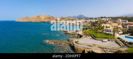 Vue panoramique sur la côte de Panormas, Rethymno, Crète, Grèce Banque D'Images