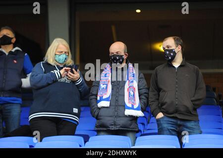 Ipswich, Royaume-Uni, 12 décembre. 2020. Les premiers fans de la ville sont de retour avant le match de la Sky Bet League 1 entre la ville d'Ipswich et Portsmouth à Portman Road, Ipswich, le samedi 12 décembre 2020. (Credit: Ben Pooley | MI News) Credit: MI News & Sport /Alay Live News Banque D'Images