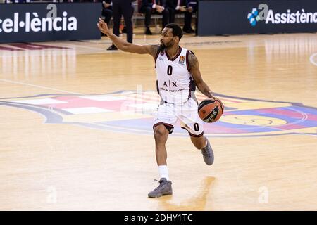 Kevin Punter d'AX Armani Exchange Milan pendant le match de basketball EuroLeague de Turkish Airlines entre le FC Barcelone et AX Armani Exchange Milan le 11 décembre 2020 au Palau Blaugrana à Barcelone, Espagne - photo Javier Borrego / Espagne DPPI / DPPI / LM Banque D'Images