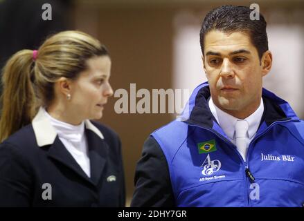 Photo du dossier : Athina Onassis de Miranda et Alvaro de Miranda assisteront à l'internationale de saut de Bordeaux, France, le 4 février 2012. Athina Onassis et Alvaro de Miranda Neto se sont séparés après 11 ans de mariage, il a été rapporté. Photo de Patrick Bernard/ABACAPRESS.COM Banque D'Images