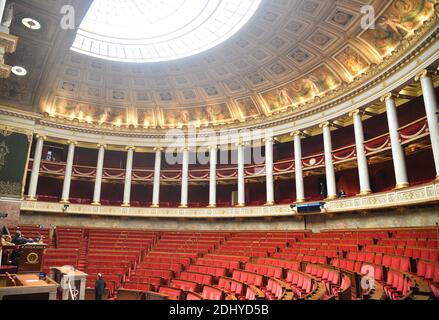 L'hémicycle au Palais Bourbon, siège de l'Assemblée nationale française, chambre basse législative du gouvernement français, Paris, France, le 4 avril 2016. Photo de Christian Liewig/ABACAPRESS.COM Banque D'Images