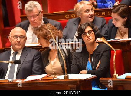 (G-D) Ministre des Finances et des comptes publics Michel Sapin, Ministre de la Culture et de la communication Audrey Azoulay et Ministre du travail, de l'emploi, de la formation professionnelle et du dialogue social Myriam El Khomri lors d'une séance de questions-réponses à l'Assemblée nationale française à Paris, France, le 4 avril 2016. Photo de Christian Liewig/ABACAPRESS.COM Banque D'Images