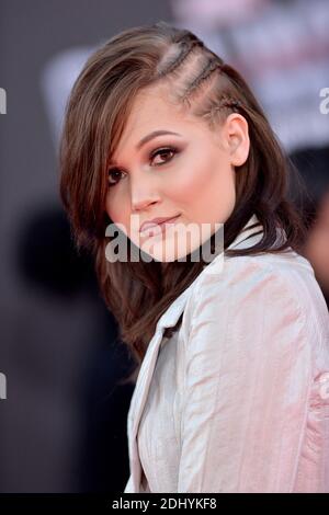 Kelli Berglund participe à la première mondiale de « Captain America: Civil War » au Dolby Theatre de Los Angeles, CA, USA, le 12 avril 2016. Photo de Lionel Hahn/ABACAPRESS.COM Banque D'Images