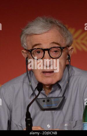 Woody Allen participe à la conférence de presse « Cafe Society » au Palais des Festivals de Cannes, France, le 11 mai 2016, dans le cadre du 69e Festival de Cannes. Photo d'Aurore Marechal/ABACAPRESS.COM Banque D'Images